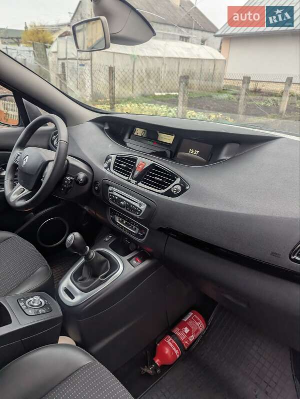 Минивэн Renault Grand Scenic 2011 в Ровно