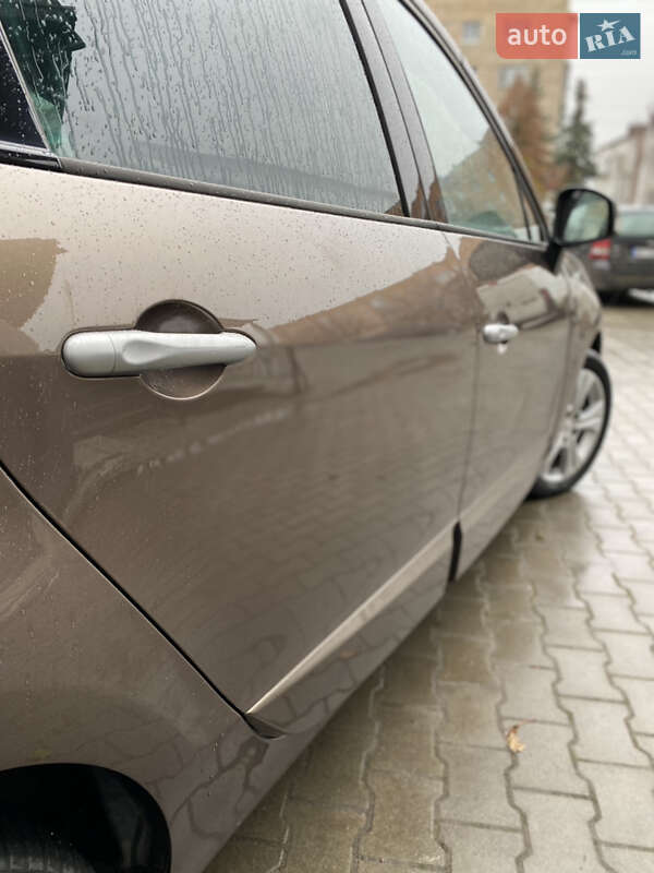 Минивэн Renault Grand Scenic 2010 в Ровно фото 15 Минивэн Renault Grand Scenic 2010 в Ровно