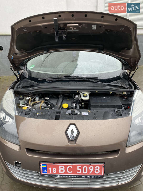 Минивэн Renault Grand Scenic 2010 в Ровно фото 32 Минивэн Renault Grand Scenic 2010 в Ровно