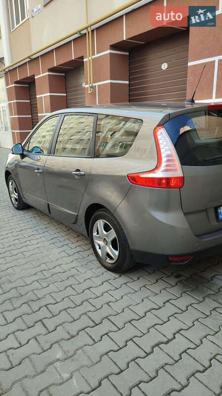 Минивэн Renault Grand Scenic 2013 в Хмельницком