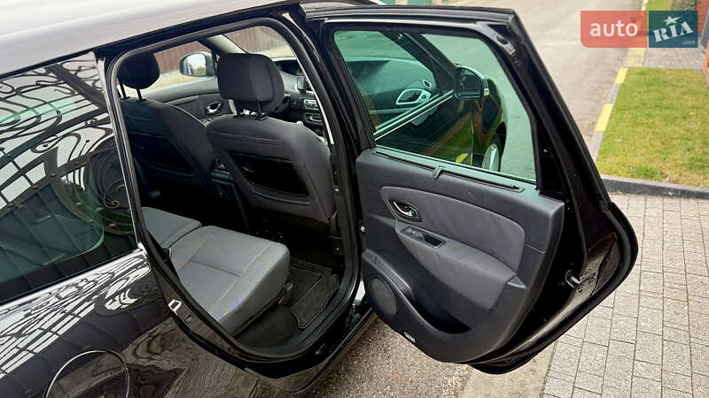 Минивэн Renault Grand Scenic 2010 в Александрие