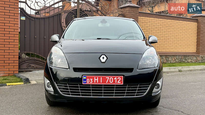 Минивэн Renault Grand Scenic 2010 в Александрие