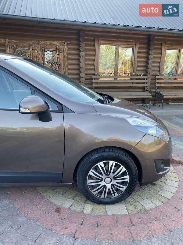 Минивэн Renault Grand Scenic 2010 в Львове