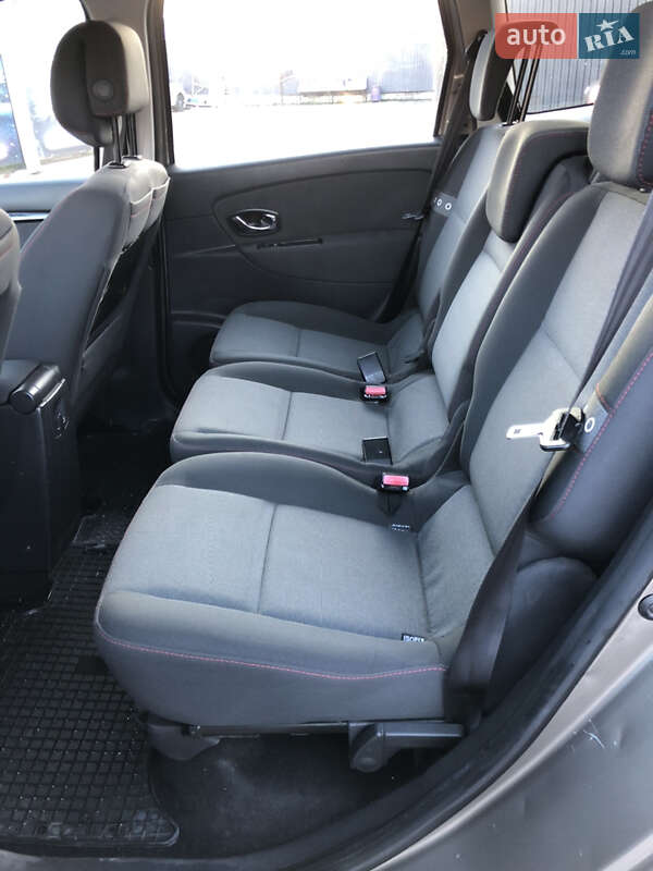 Минивэн Renault Grand Scenic 2012 в Ровно