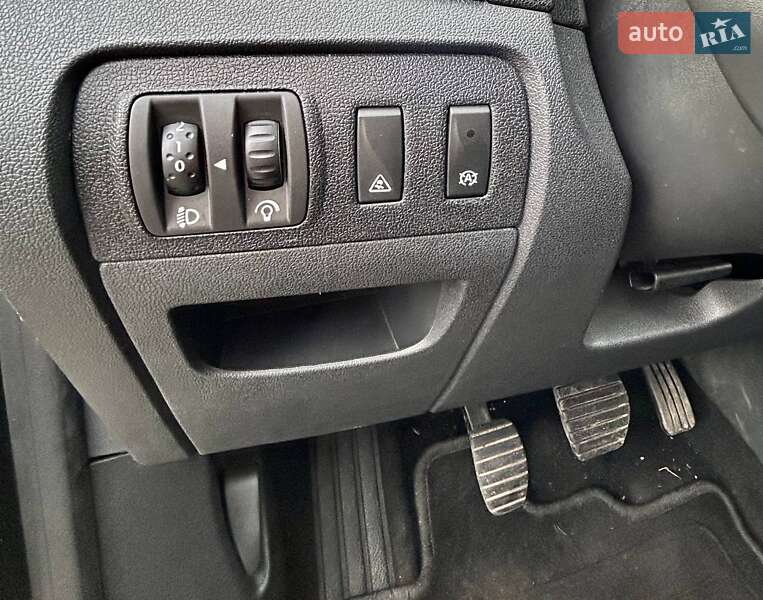 Мінівен Renault Grand Scenic 2012 в Полтаві фото 12 Мінівен Renault Grand Scenic 2012 в Полтаві