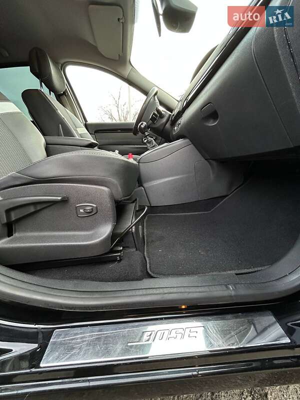 Мінівен Renault Grand Scenic 2012 в Полтаві фото 15 Мінівен Renault Grand Scenic 2012 в Полтаві