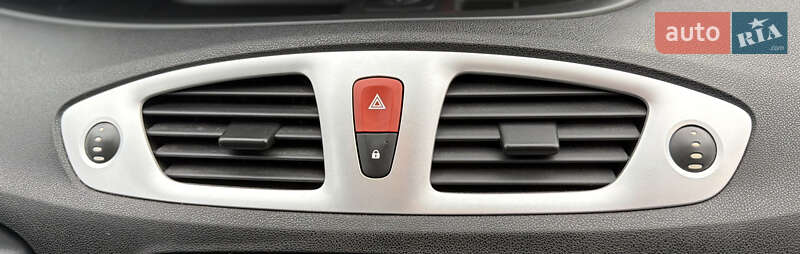 Минивэн Renault Grand Scenic 2010 в Ровно