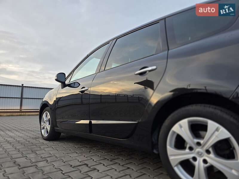 Мінівен Renault Grand Scenic 2009 в Луцьку