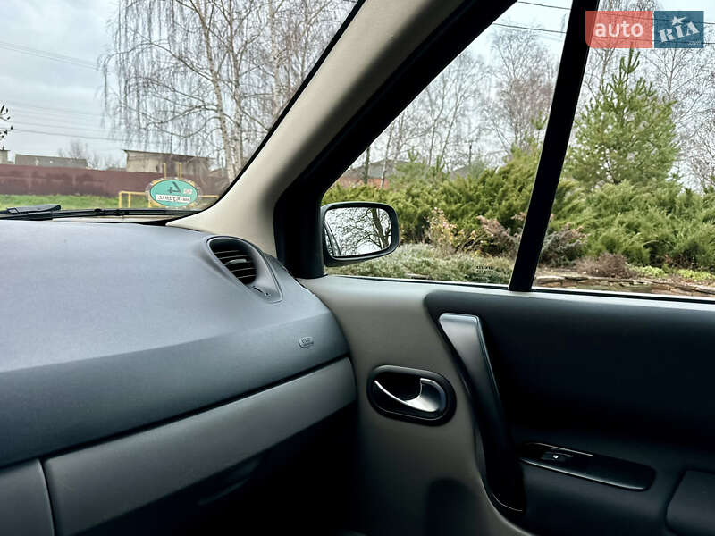 Минивэн Renault Grand Scenic 2006 в Харькове