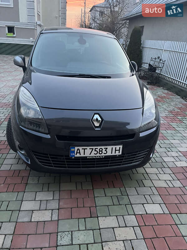 Renault Grand Scenic 2010
