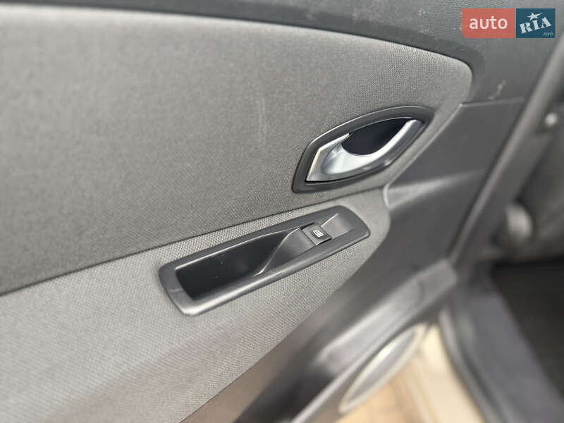 Минивэн Renault Grand Scenic 2010 в Ровно фото 36 Минивэн Renault Grand Scenic 2010 в Ровно