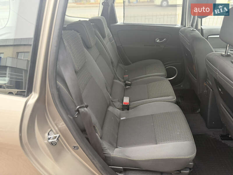 Минивэн Renault Grand Scenic 2010 в Ровно фото 43 Минивэн Renault Grand Scenic 2010 в Ровно