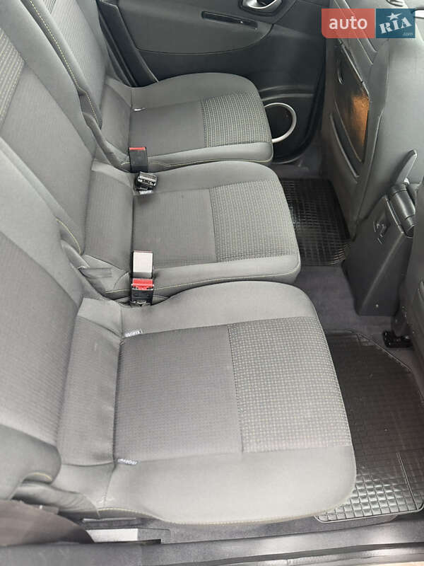 Минивэн Renault Grand Scenic 2010 в Ровно фото 44 Минивэн Renault Grand Scenic 2010 в Ровно