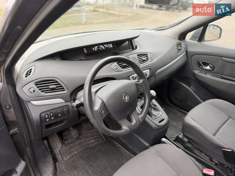 Минивэн Renault Grand Scenic 2013 в Ровно