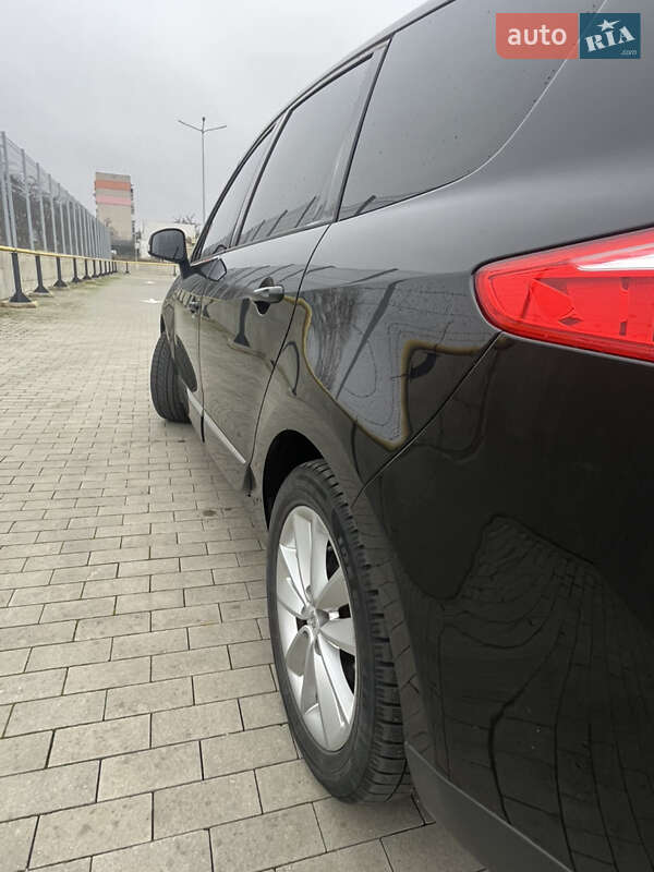 Минивэн Renault Grand Scenic 2012 в Первомайске