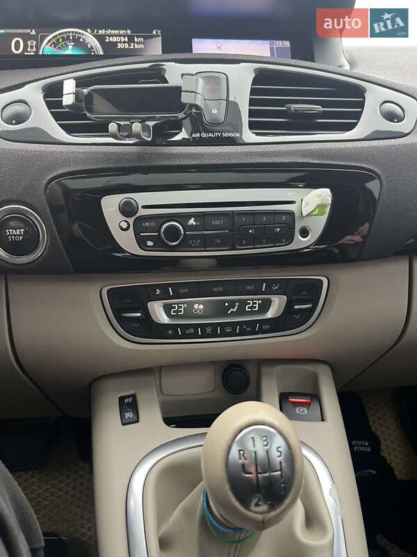 Минивэн Renault Grand Scenic 2012 в Первомайске