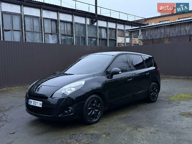 Renault Grand Scenic 2011