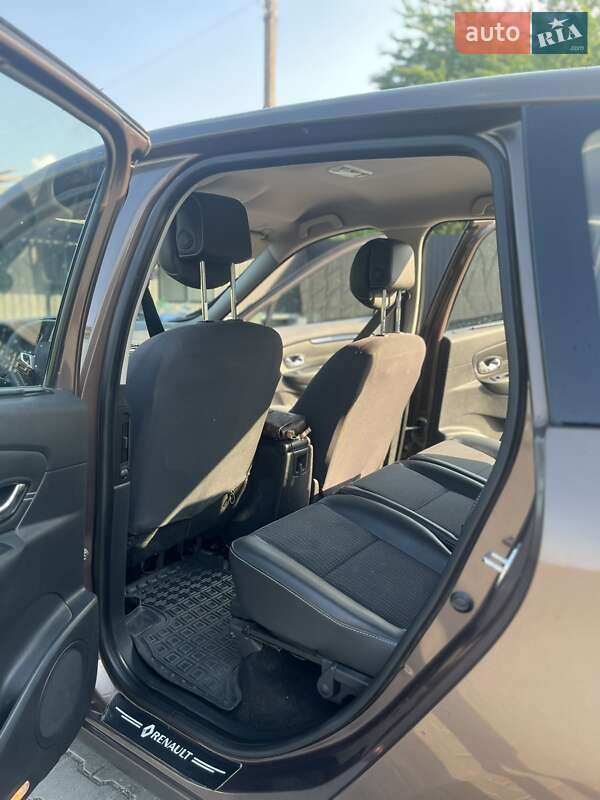 Минивэн Renault Grand Scenic 2012 в Новоднестровске