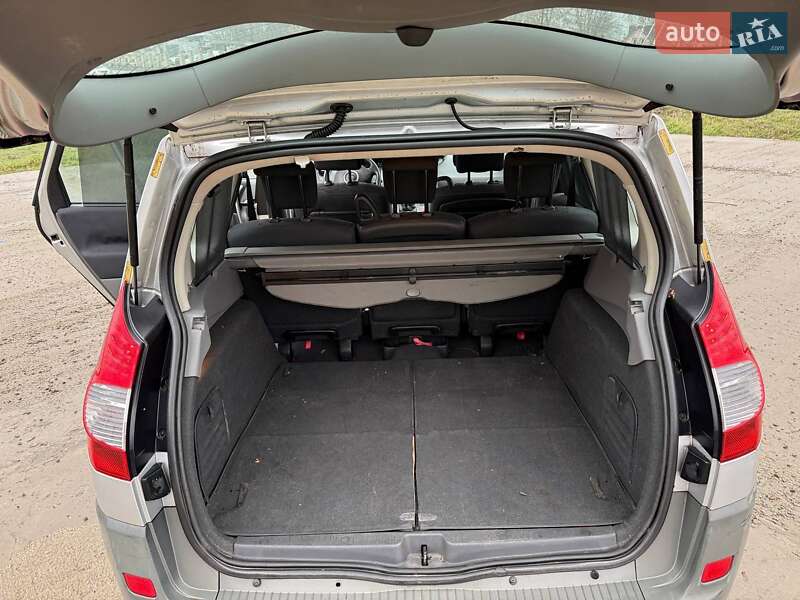 Мінівен Renault Grand Scenic 2006 в Дніпрі фото 11 Мінівен Renault Grand Scenic 2006 в Дніпрі