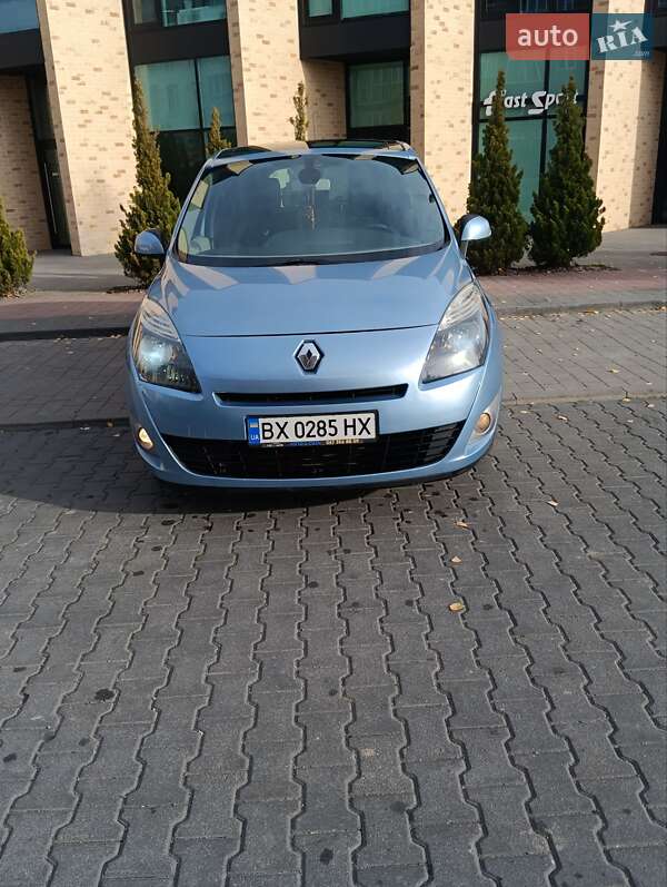 Минивэн Renault Grand Scenic 2011 в Хмельницком