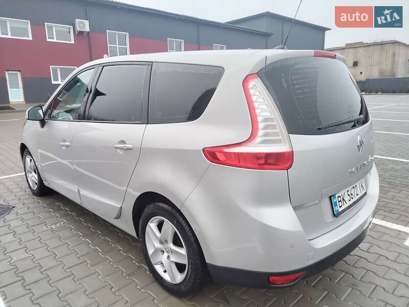Минивэн Renault Grand Scenic 2014 в Дубно