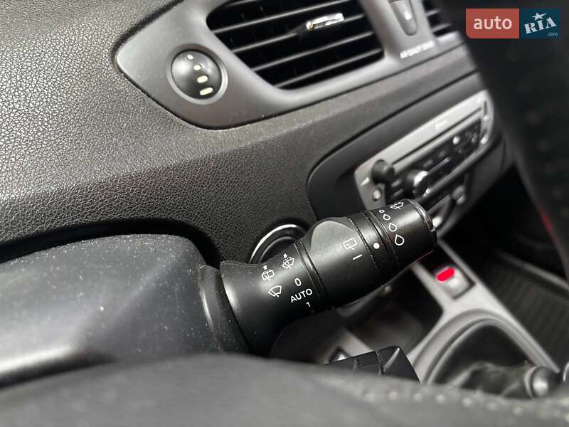Мінівен Renault Grand Scenic 2012 в Києві фото 24 Мінівен Renault Grand Scenic 2012 в Києві