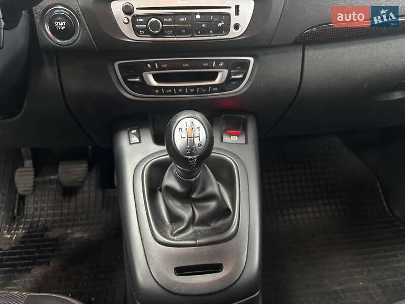 Мінівен Renault Grand Scenic 2012 в Києві фото 29 Мінівен Renault Grand Scenic 2012 в Києві