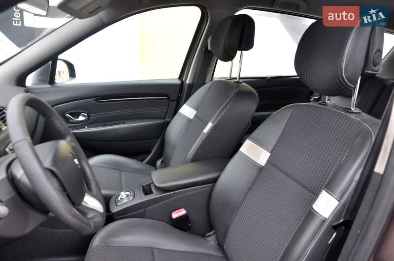 Минивэн Renault Grand Scenic 2011 в Львове фото 19 Минивэн Renault Grand Scenic 2011 в Львове