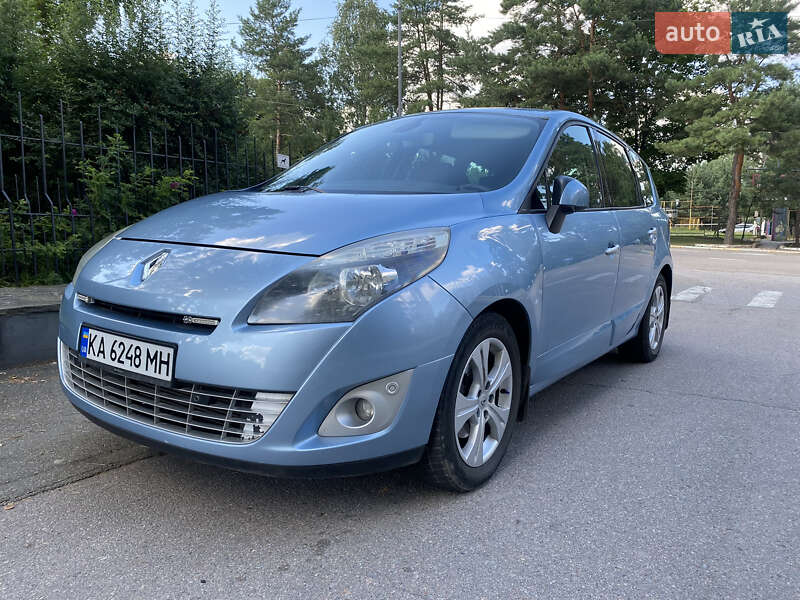 Renault Grand Scenic 2010
