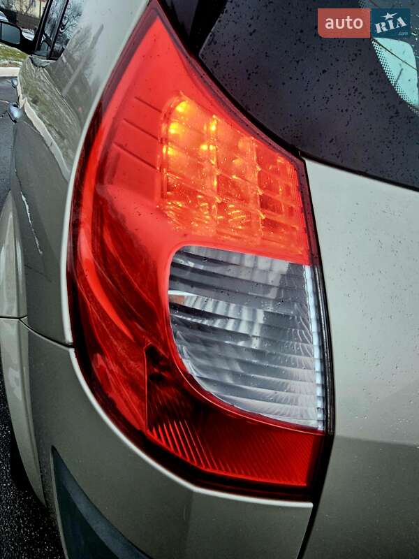 Минивэн Renault Grand Scenic 2008 в Полтаве фото 29 Минивэн Renault Grand Scenic 2008 в Полтаве