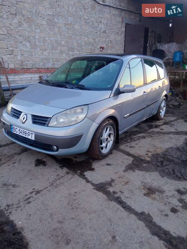 Renault Grand Scenic 2005