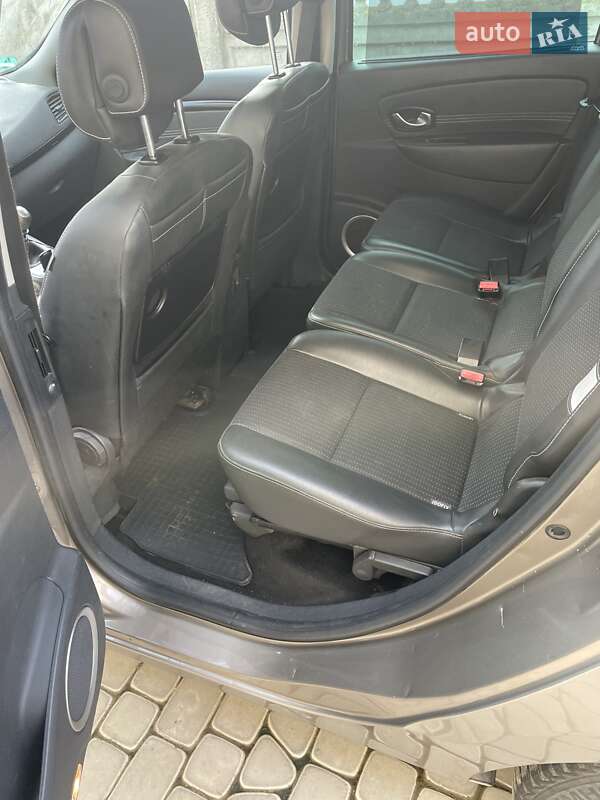 Мінівен Renault Grand Scenic 2011 в Луцьку