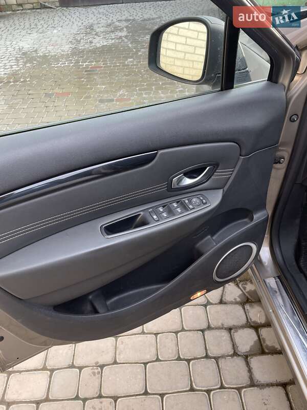 Мінівен Renault Grand Scenic 2011 в Луцьку