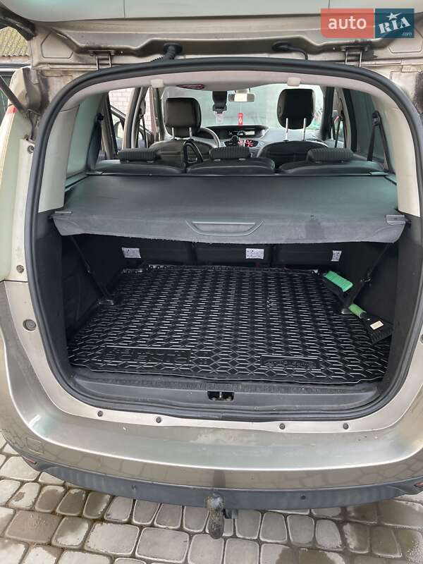 Мінівен Renault Grand Scenic 2011 в Луцьку