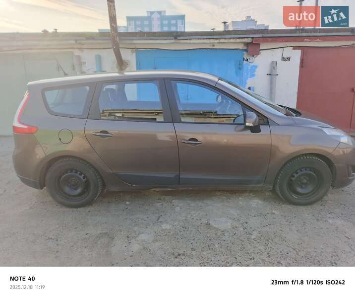 Renault Grand Scenic 2010