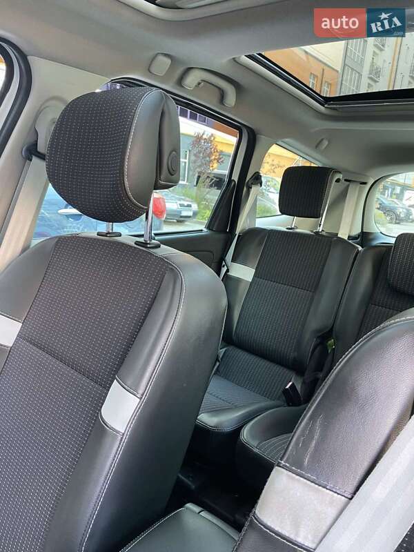 Мінівен Renault Grand Scenic 2012 в Івано-Франківську фото 7 Мінівен Renault Grand Scenic 2012 в Івано-Франківську