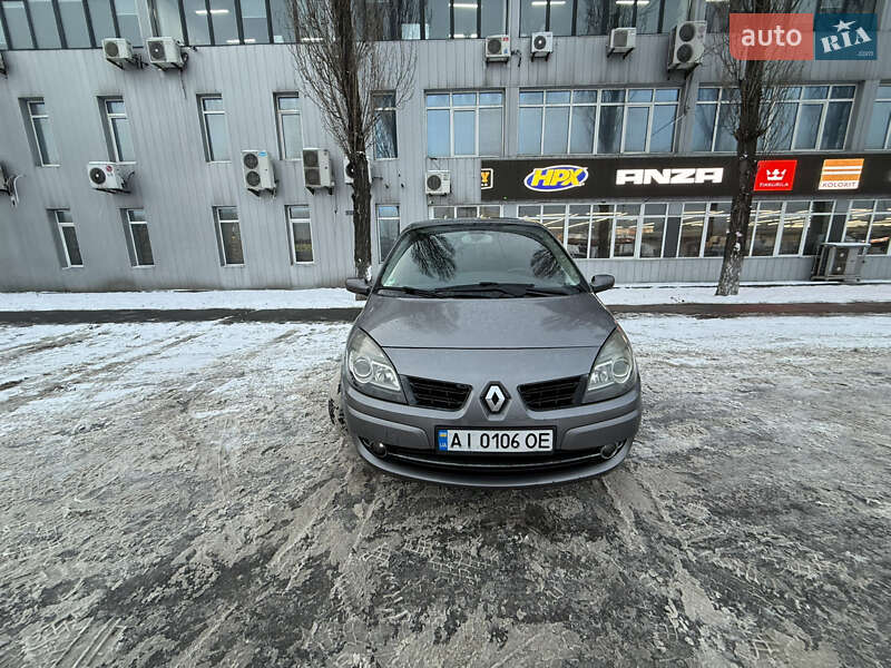 Renault Grand Scenic 2009