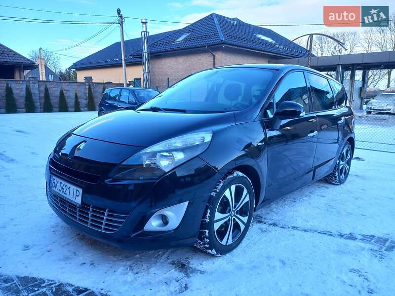 Renault Grand Scenic 2011 Renault Grand Scenic 2011