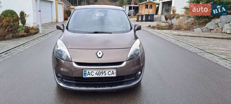Renault Grand Scenic 2012