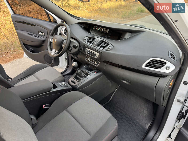 Мінівен Renault Grand Scenic 2012 в Бородянці