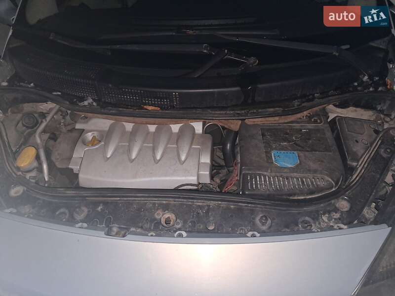 Минивэн Renault Grand Scenic 2004 в Сокольниках