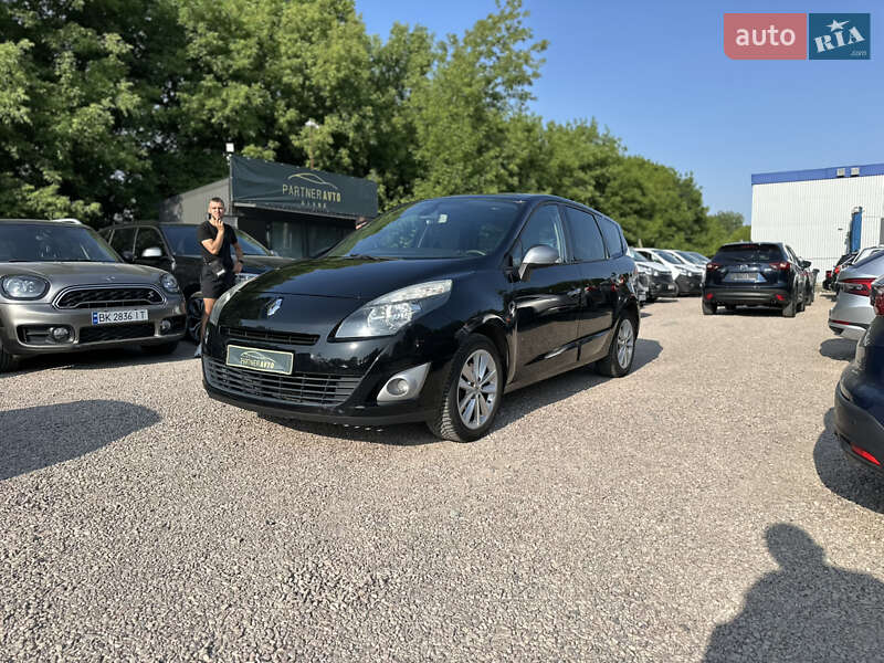 Renault Grand Scenic 2011