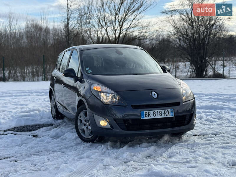 Renault Grand Scenic 2012