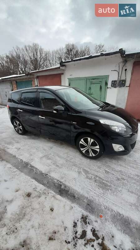 Renault Grand Scenic 2011