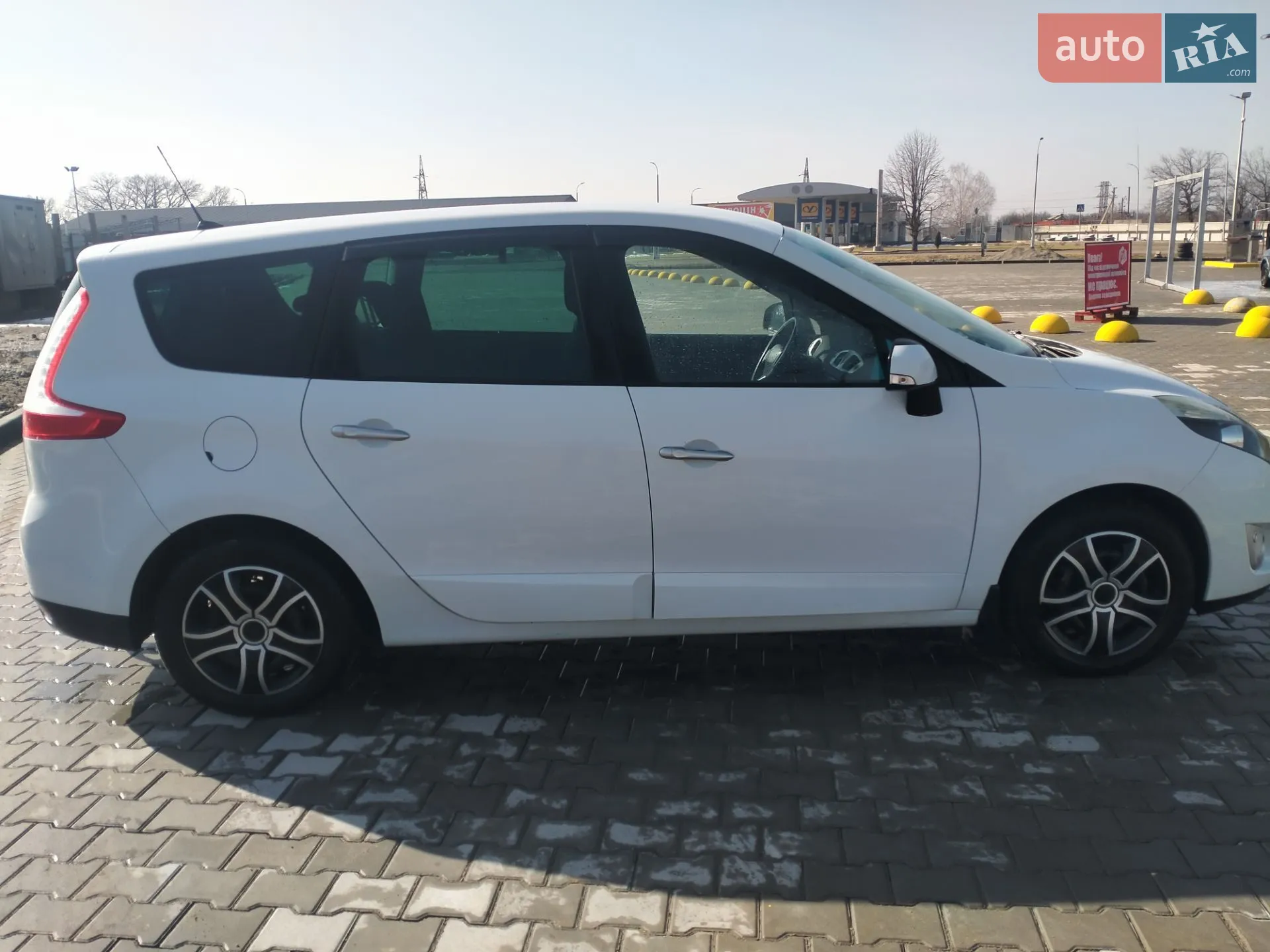 2010 Renault Scenic - мініатюра 2