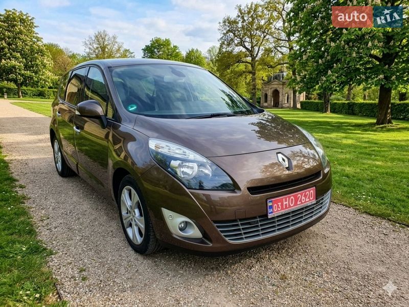 Renault Grand Scenic 2011