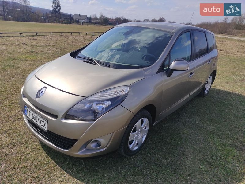 Renault Grand Scenic 2011
