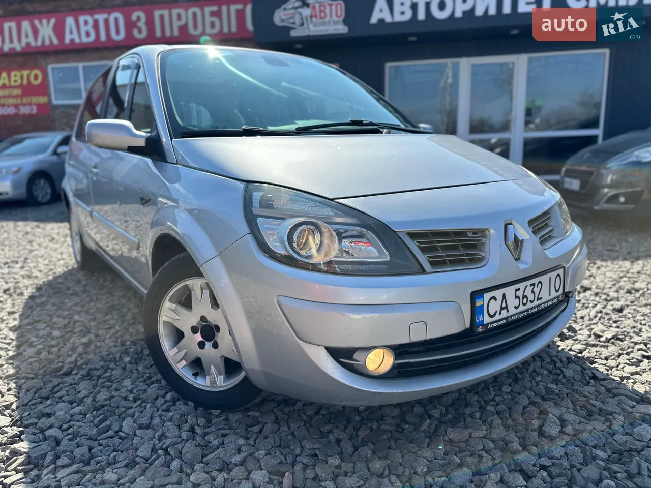 2010 Renault Scenic - мініатюра 12