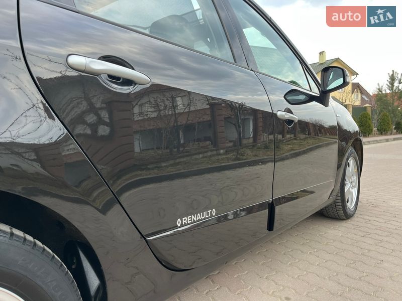 Минивэн Renault Grand Scenic 2009 в Черновцах фото 9 Минивэн Renault Grand Scenic 2009 в Черновцах