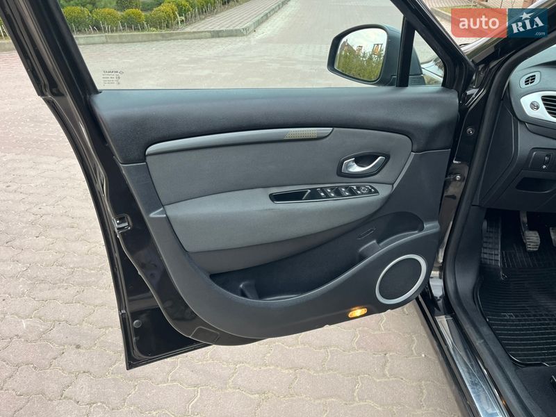 Минивэн Renault Grand Scenic 2009 в Черновцах фото 25 Минивэн Renault Grand Scenic 2009 в Черновцах